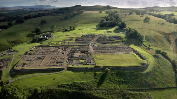 Bild 1 von 6: Das Kastell Vindolanda am Hadrianswall im Norden Britanniens birgt archäologische Schätze.