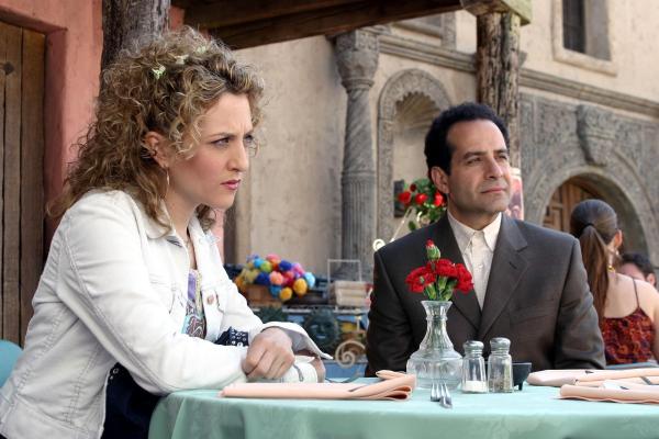 Bild 1 von 8: Im Bild: Bitty Schram (Sharona Fleming), Tony Shalhoub (Adrian Monk).