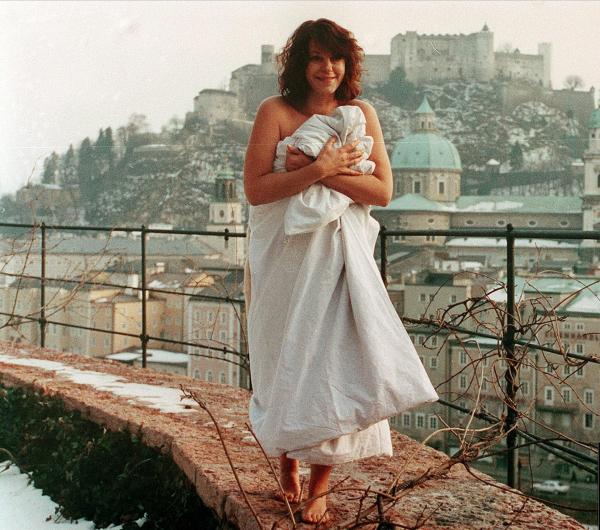 Bild 1 von 6: Im Bild: Elfi Eschke (Henriette).