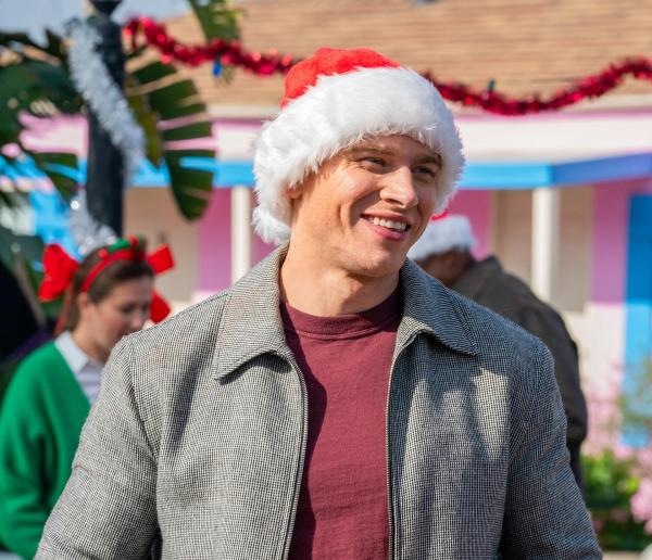 Bild 1 von 24: Im Bild: Oliver Stark (Evan 'Buck' Buckley).