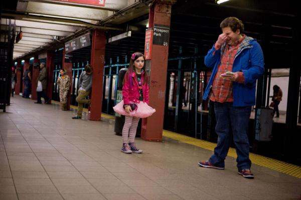 Bild 1 von 4: (v.l.n.r.) Rodrigo (Kevin Hernandez); Slater (Max Records); Blithe (Landry Bender); Noah Griffith (Jonah Hill)