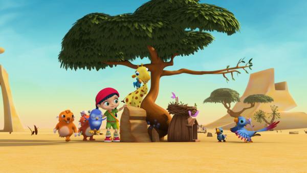 Bild 1 von 3: Die Papageien-Mama (re.) ist ganz begeistert von dem neuen Nest, das die Biber Ed und Ted, Peggy, Wissper und Giraffe Gertie gemeinsam für sie gebaut haben.