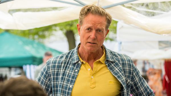 Bild 1 von 9: Als Dan Sommerdahl (Peter Mygind) erfährt, dass die Tote noch kurz zuvor ein Kind geboren hat, beginnt ein Wettlauf gegen die Zeit, um das Neugeborene lebend zu finden.