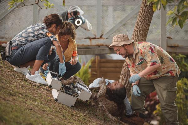 Bild 1 von 7: (v.l.n.r) Mélissa Sainte-Rose (Sonia Rolland); Gaëlle Crivelli (Béatrice de la Boulaye); Philippe Dorian (Valentin Papoudof)