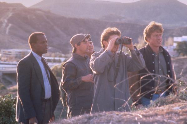Bild 1 von 19: Als die Sicherheitsbehörde der Regierung Sneakers-Chef Bishop (Robert Redford, r.) und sein Team, Crease (Sidney Poitier, l.), Whistler (David Strathairn, 2.v.l.), \