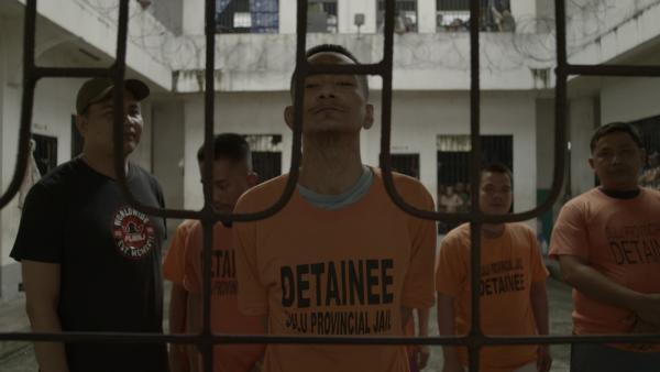 Bild 1 von 4: Im überfüllten Gefängnis von Sulu sitzen etwa 40 Mitglieder der Terrorgruppe Abu Sayyaf ein.