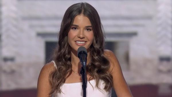 Bild 1 von 7: Donald Trumps Enkeltochter Kai wird zur politischen Influencerin - und sorgt für junge Wähler und Wählerinnen ihres Opas.