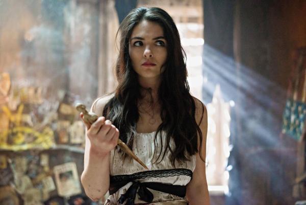 Bild 1 von 4: Laine (Sydney Craven)