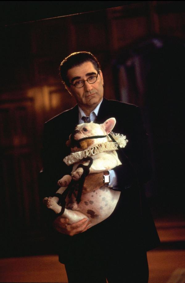 Bild 1 von 19: Peters liebenswerter Kollege und Freund, Howie Rottman (Eugene Levy), nimmt sich nicht nur des fetten Hundes \