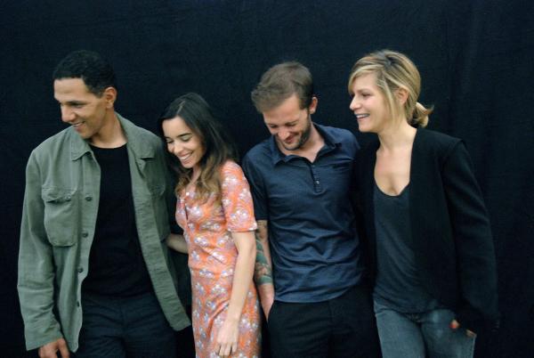 Bild 1 von 4: v.l.n.r.: Franck (Roschdy Zem); Teri (Élodie Bouchez); Vincent (Nicolas Duvauchelle); Rachel (Marina Foïs)