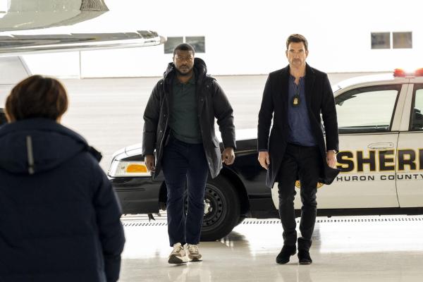 Bild 1 von 10: Ray Cannon (Edwin Hodge, l.); Remy Scott (Dylan McDermott, r.)