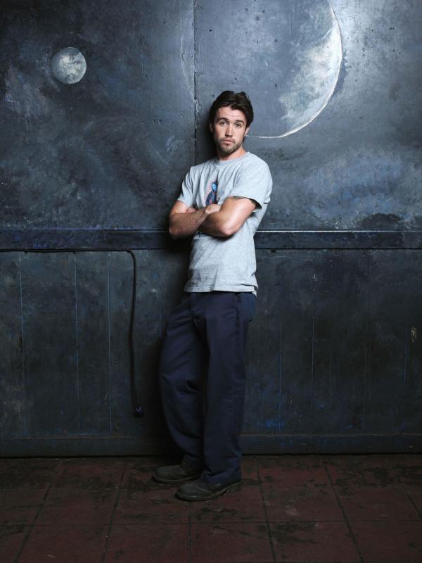 Bild 1 von 17: (1. Staffel) - Ist stets darum bemüht, männlich zu wirken: Mac (Rob McElhenney) ...