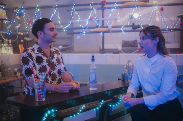 Bild 1 von 29: Etienne Moradi (Riccardo Ferreira, l.); Gloria Martinez (Alexandra Fonsatti, r.)