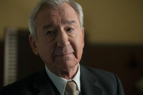 Bild 1 von 6: Emilio López (José Sacristán)