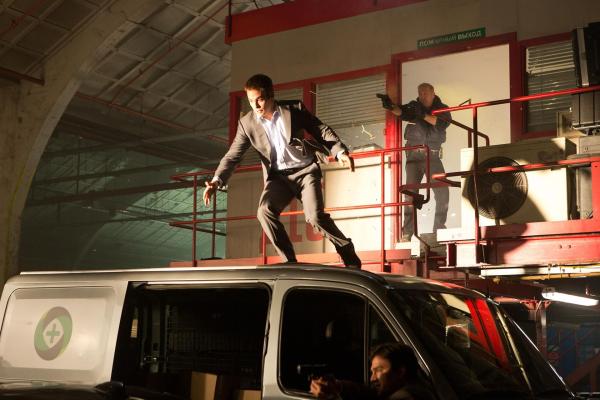 Bild 1 von 19: Zwischen Jack (Chris Pine, l.), William (Kevin Costner, r.) und Viktor Cherevins Schergen entbrennt ein Kampf auf Leben und Tod ...