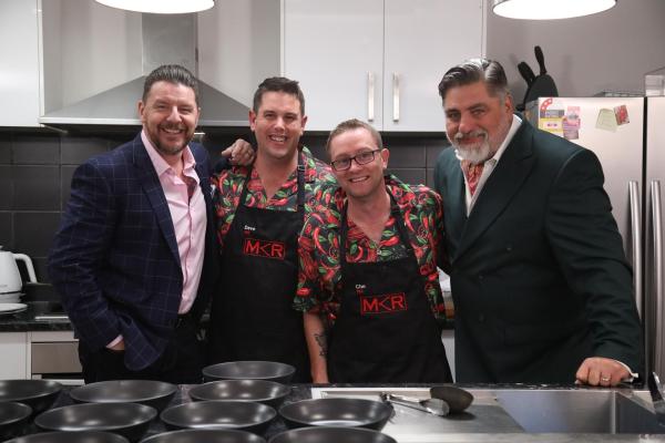 Bild 1 von 8: Manu Feildel (l.); Matt Preston (r.)