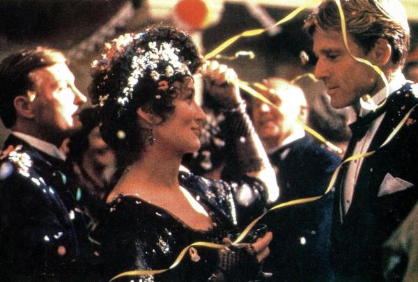 Bild 1 von 24: Im Bild: Meryl Streep (Karen Blixen), Robert Redford (Denys Finch Hatton).