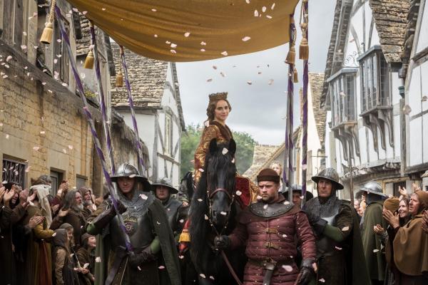 Bild 1 von 10: Cecily von York (Suki Waterhouse)