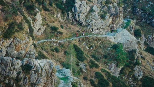 Bild 1 von 5: Die Cardinello Schlucht ist der wildromantische Abschnitt auf der italienischen Seite der Route.