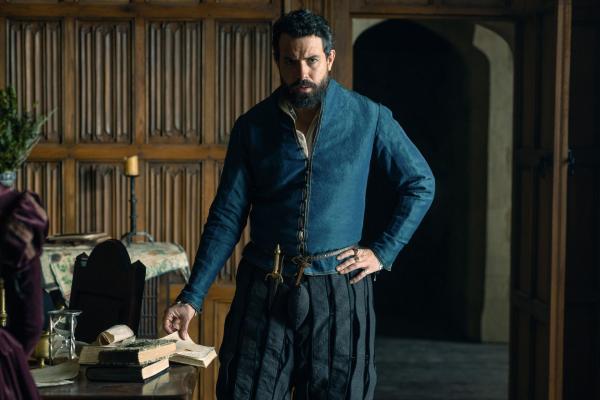 Bild 1 von 6: Thomas Seymour (Tom Cullen)
