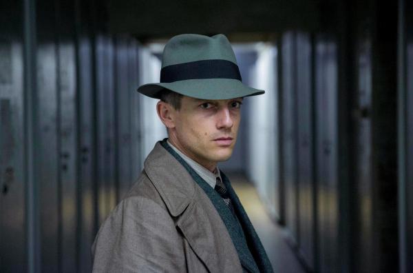 Bild 1 von 20: Im Bild: Volker Bruch (Gereon Rath).