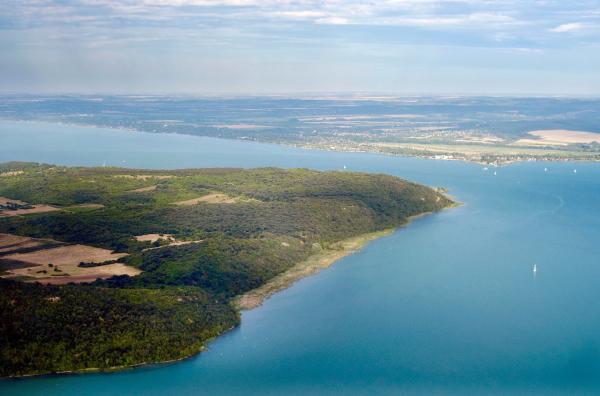 Bild 1 von 4: Der größte See Mitteleuropas: der Balaton in Ungarn
