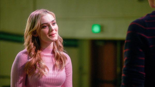 Bild 1 von 5: Im Bild: Meg Donnelly (Taylor Otto).