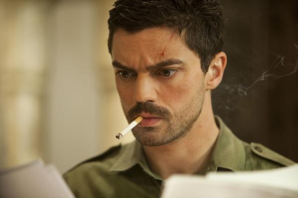 Bild 1 von 13: Als der einfache irakische Soldat Latif Yahia (Dominic Cooper) eines Tages in den Palast von Saddam Hussein einberufen wird, ahnt er nicht, dass dieser Moment sein Leben grundlegend verändern wird ...