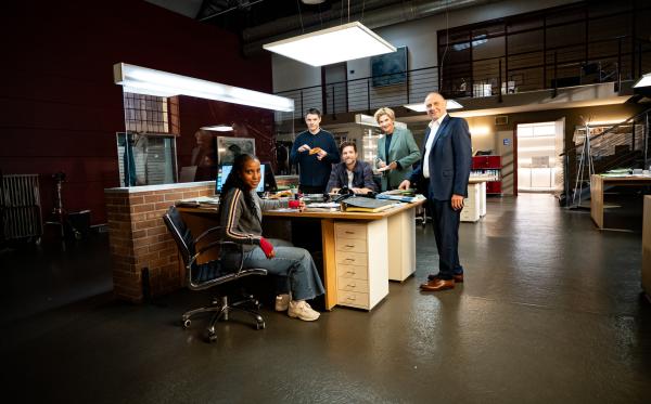 Bild 1 von 1: Der Hauptcast der ZDF-Serie \