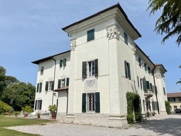 Bild 1 von 4: Villenarchitektur im Friaul: die Villa Pace in Tapogliano.