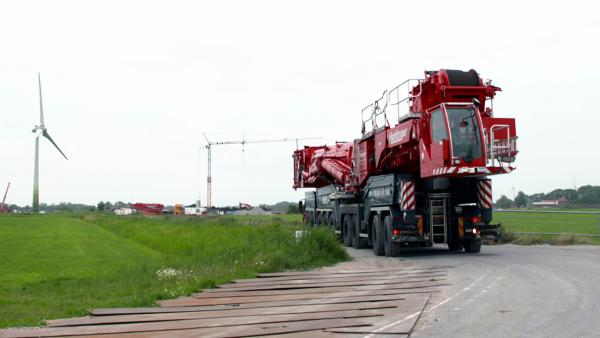 Bild 1 von 4: Der Liebherr LTR 11200, genannt \