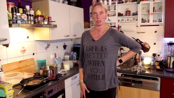 Bild 1 von 2: Katrin möchte die Finanzen aufstocken und ist interessiert an einem Job als Reinigungskraft