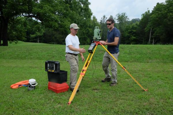 Bild 1 von 5: Rob Nelson (r.)