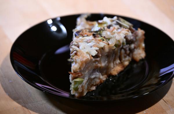 Bild 1 von 1: Hauptgericht: Laugen-Lauch-Hackfleisch-Torte