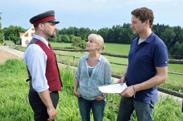 Bild 1 von 21: Im Bild (v.li.): Juergen Maurer (Josef Wagner), Eva Herzig (Katharina Lenz), Thomas Unger (Dr. Michael Haas).