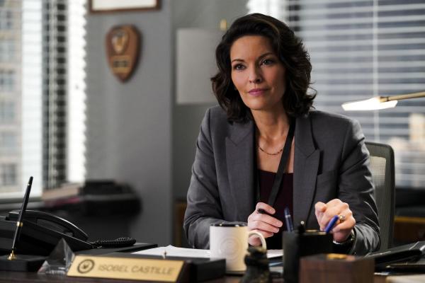 Bild 1 von 7: FBI SAC Isobel Castille (Alana De La Garza)