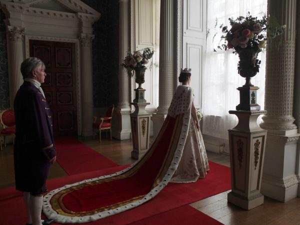 Bild 1 von 2: Im Bild: Queen Elizabeth vor ihrer Krönung.