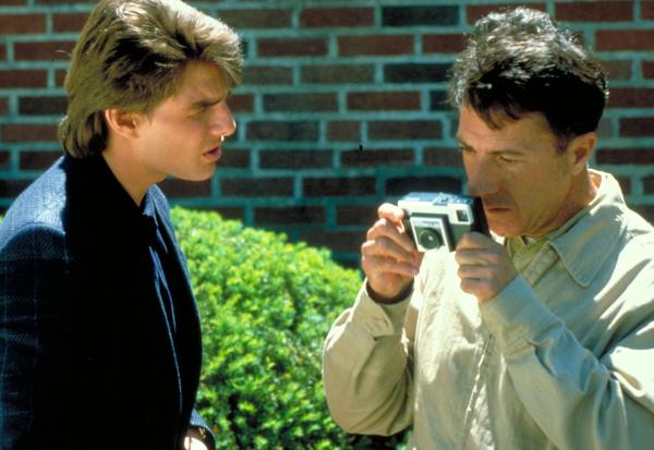 Bild 1 von 6: Charlie (Tom Cruise, l.); Raymond (Dustin Hoffman, r.)