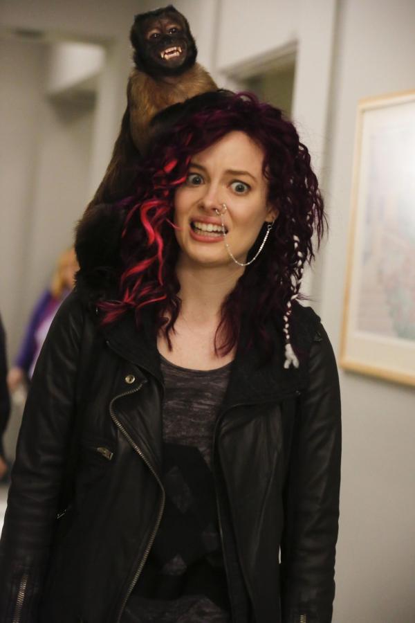 Bild 1 von 19: Ein Blick in Brittas (Gillian Jacobs) Vergangenheit erschreckt die Lerngemeinschaft ...