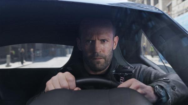 Bild 1 von 12: Deckard Shaw (Jason Statham)