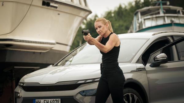 Bild 1 von 15: Sarah Kohr (Lisa Maria Potthoff) ist zur Stelle, um eine Geiselnahme zu stoppen.