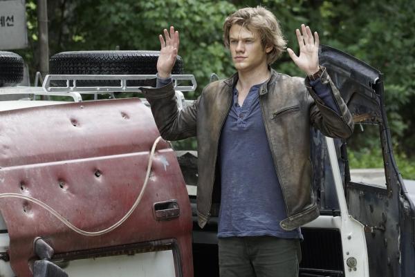Bild 1 von 28: Ein neuer Auftrag bringt ihn in eine brisante Situation. Doch MacGyver (Lucas Till) wäre nicht MacGyver, wenn er nicht einen Ausweg finden würde ...