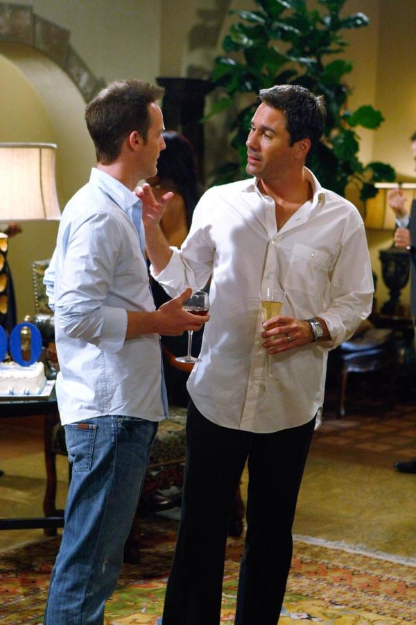 Bild 1 von 5: Im Bild (v.li.): Jason Gray-Stanford (Lt. Randall Disher), Eric McCormack (James Novak).