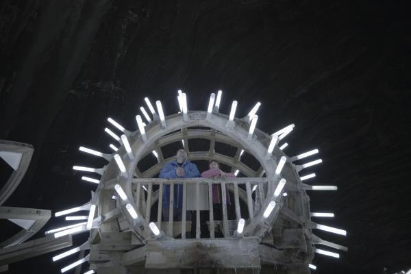 Bild 1 von 5: Im ehemaligen Salzbergwerk Turda befindet sich der erste unterirdische Vergnügungspark der Welt. Ein faszinierendes Reiseziel, das Besucher aus aller Welt anzieht und begeistert.