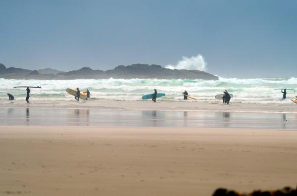 Bild 1 von 4: Die Strände von Vancouver Island sind ein weltweit bekanntes Surfer-Paradies.