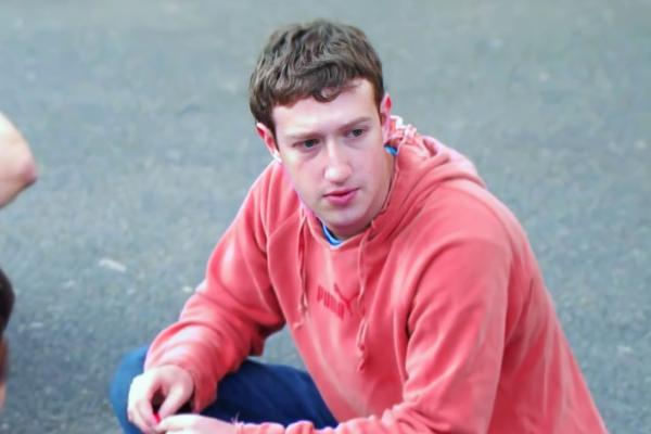 Bild 1 von 5: Surferlook statt Businessanzug: Mark Zuckerberg wie er sich gerne zeigt.