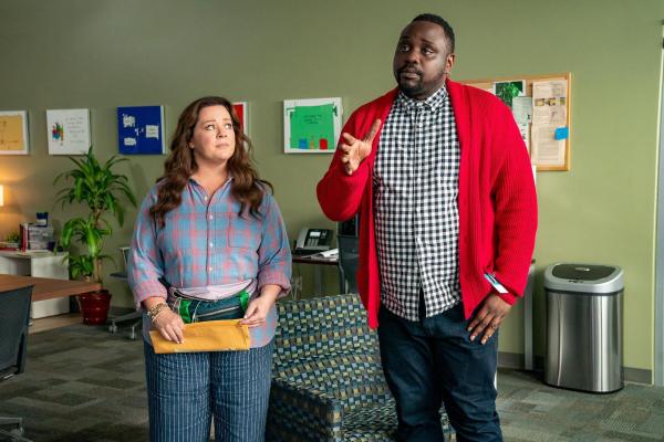Bild 1 von 25: Im Bild: Brian Tyree Henry (Dennis), Melissa McCarthy (Carol).