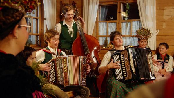 Bild 1 von 12: Im Bild: Familienmusik Karg.
