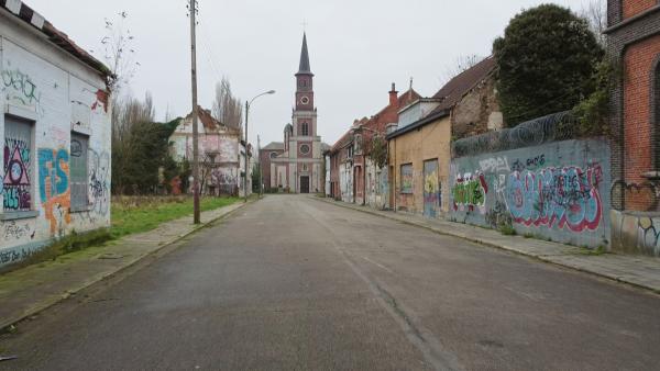 Bild 1 von 3: Belgiens Geisterstadt Doel sollte dem Antwerpener Industriehafen weichen. Doch nach 50 Jahren Kampf der Einwohner gab es ein Happy-End.