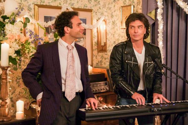 Bild 1 von 20: Im Bild (v.li.): Troy Gentile (Barry Goldberg), Richard Marx (Richard Marx).